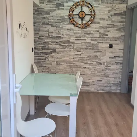 Spring And Summer Near Ljubljana With Free Secure Parking Appartement *
