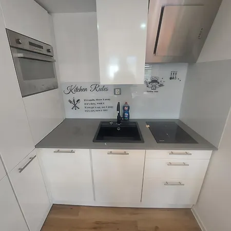 Spring And Summer Near Ljubljana With Free Secure Parking