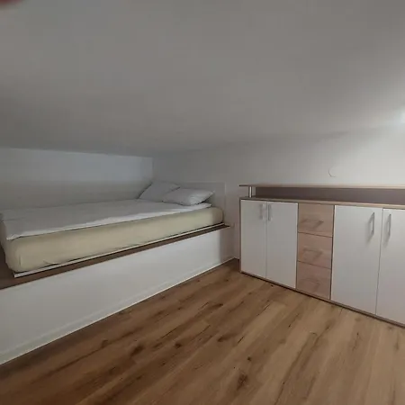 Appartement Spring And Summer Near Ljubljana With Free Secure Parking