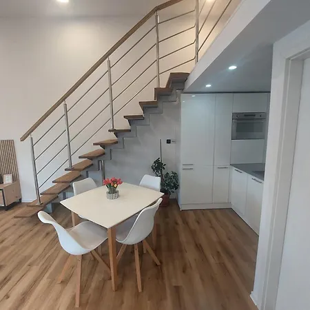 Spring And Summer Near Ljubljana With Free Secure Parking Apartment *