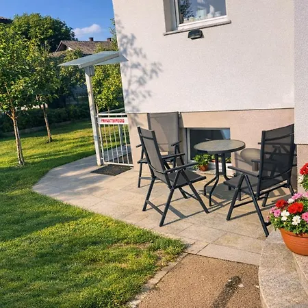 Apartma SPRING&SUMMER cosy family apartment near Ljubljana&parking