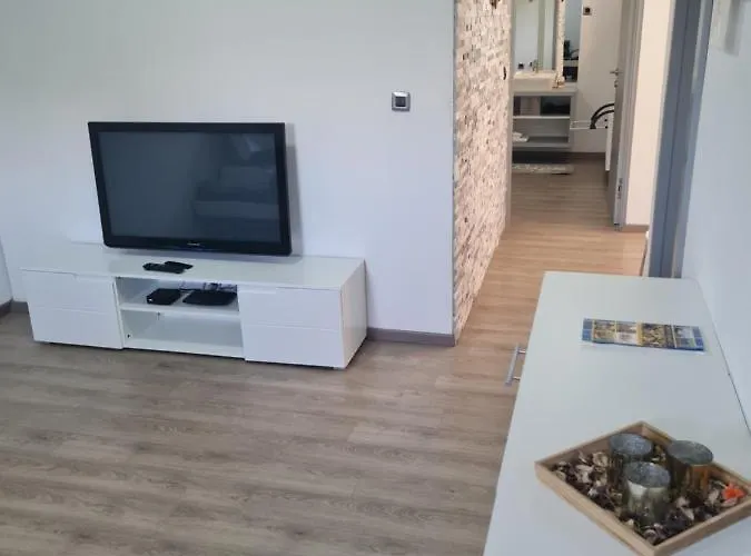 Spring And Summer Near Ljubljana With Free Secure Parking