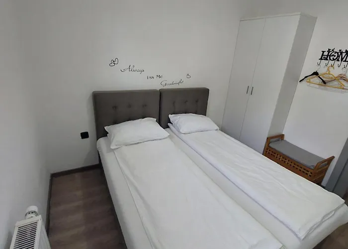 Spring And Summer Near Ljubljana With Free Secure Parking 아파트 *