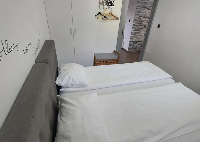 아파트 Spring And Summer Near Ljubljana With Free Secure Parking 돔잘