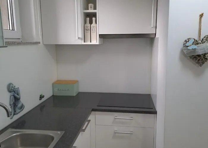 Spring And Summer Near Ljubljana With Free Secure Parking 돔잘