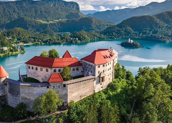 Spring And Summer Near Ljubljana With Free Secure Parking 아파트 *